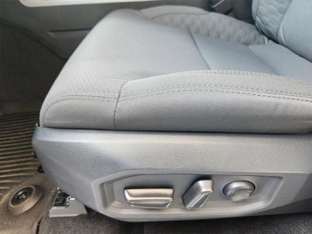 2025 Toyota TUNDRA 4X2 SR5