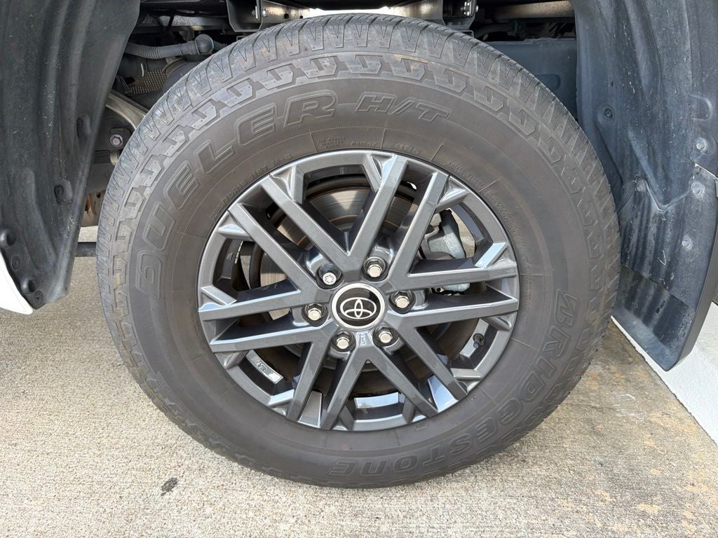 2024 Toyota Tundra SR5
