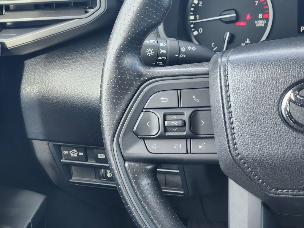 2026 Toyota TUNDRA 4X2 SR5