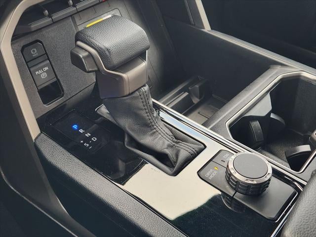 2025 Toyota TUNDRA 4X2 SR5
