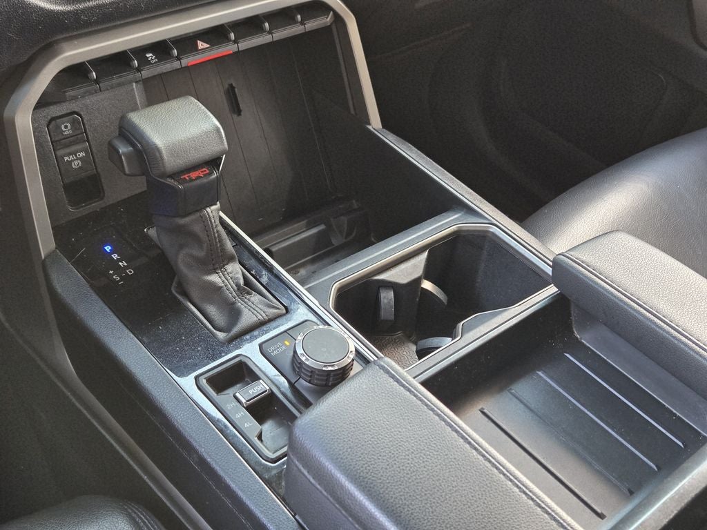2022 Toyota TUNDRA 4X4 SR5