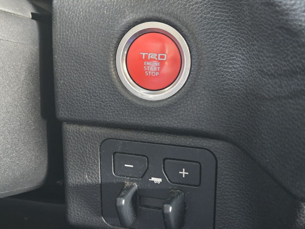 2022 Toyota TUNDRA 4X4 SR5