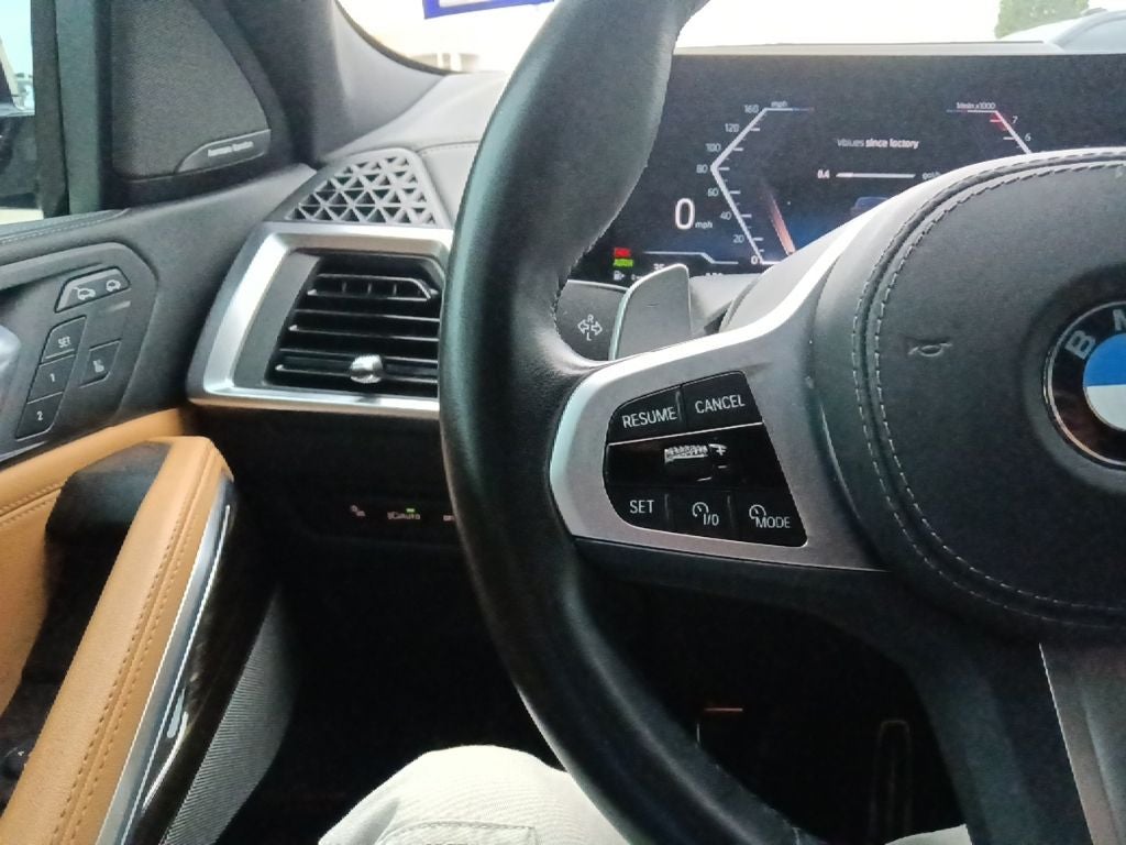 2024 BMW X6 xDrive40i