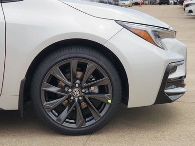 2025 Toyota COROLLA SE