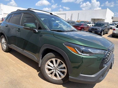 2024 Toyota Corolla Cross LE