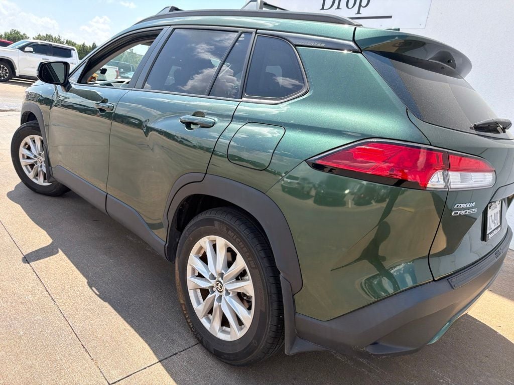 2024 Toyota Corolla Cross LE
