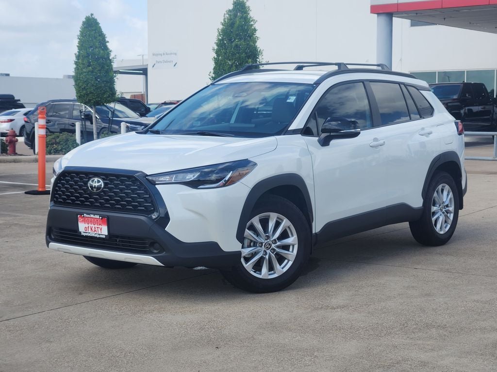 2025 Toyota Corolla Cross LE