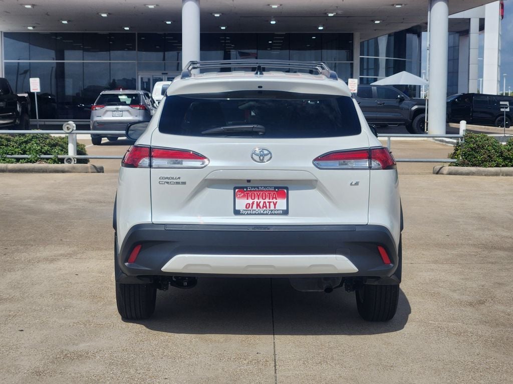 2025 Toyota Corolla Cross LE