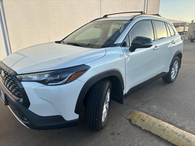 2025 Toyota Corolla Cross LE