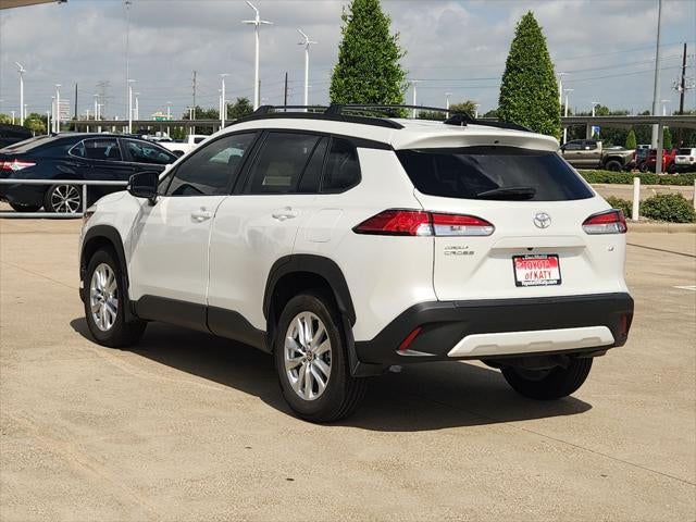 2025 Toyota Corolla Cross LE