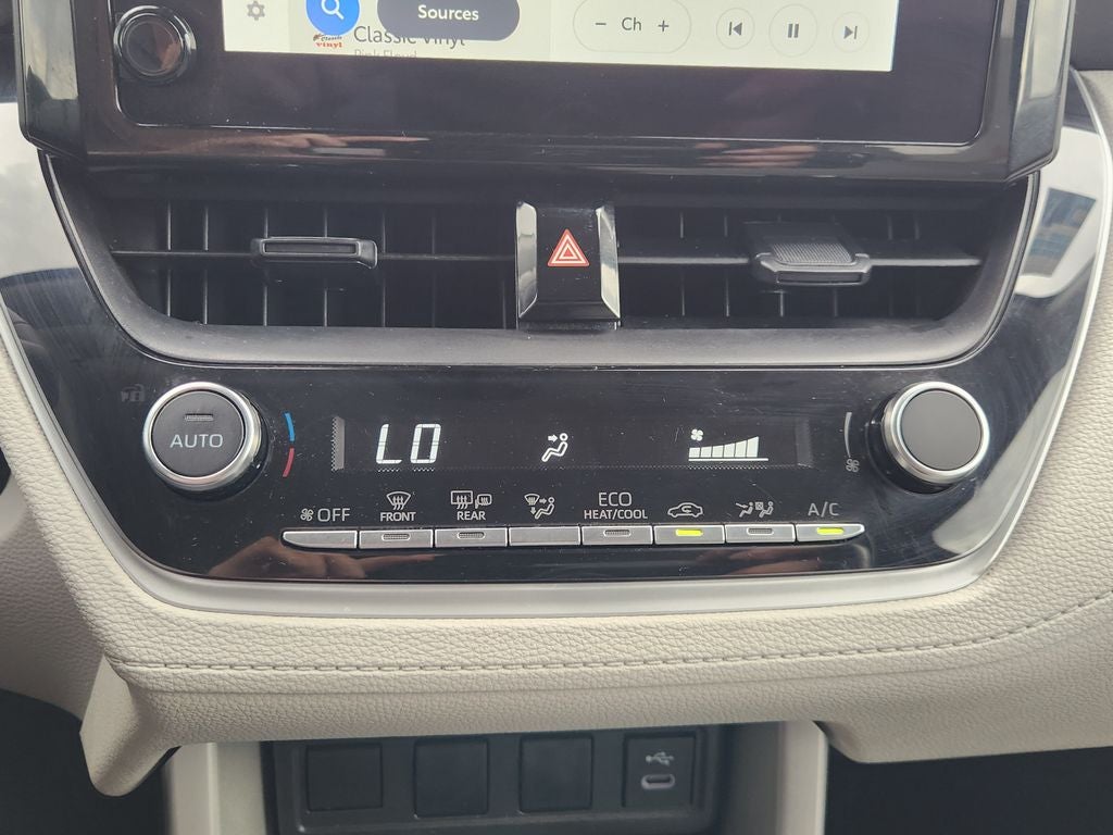 2025 Toyota Corolla Cross LE