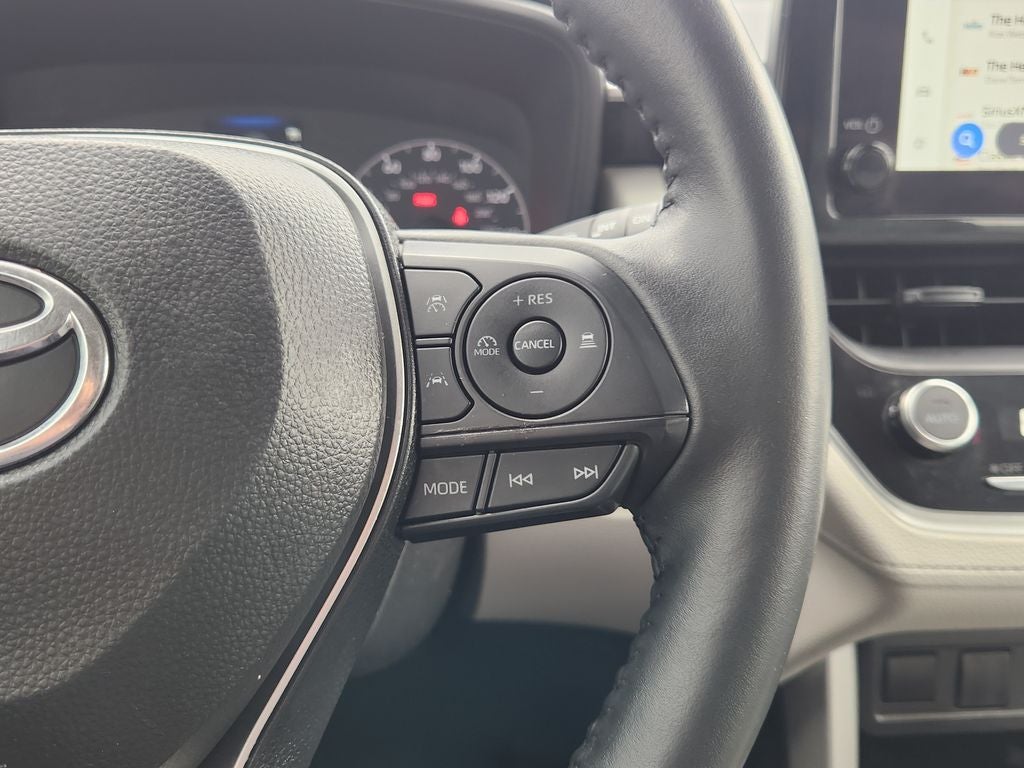 2025 Toyota Corolla Cross LE
