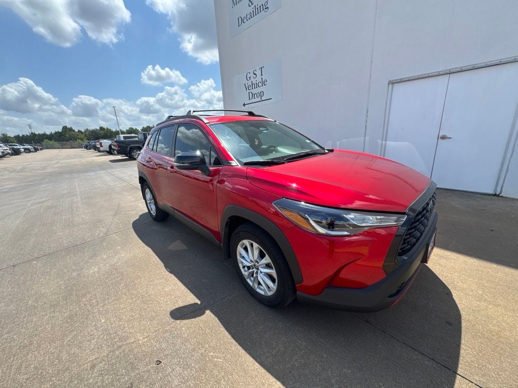 2025 Toyota Corolla Cross LE