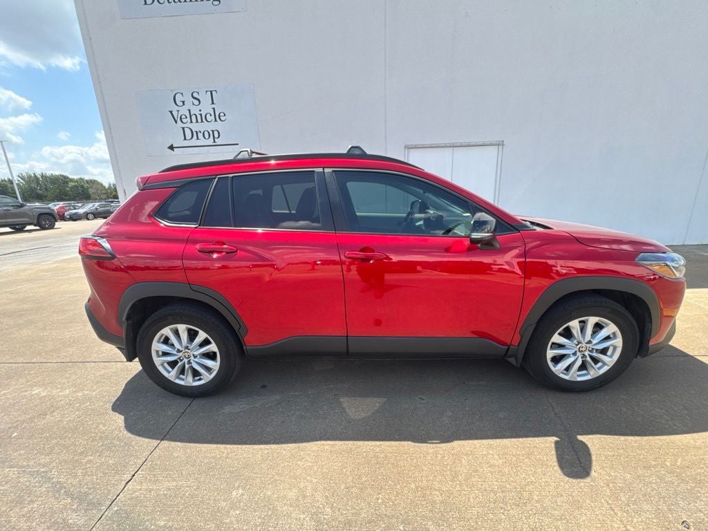 2025 Toyota Corolla Cross LE