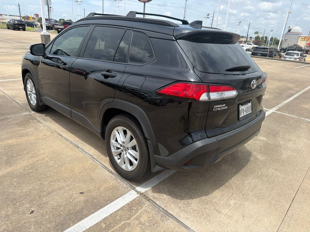 2024 Toyota Corolla Cross LE