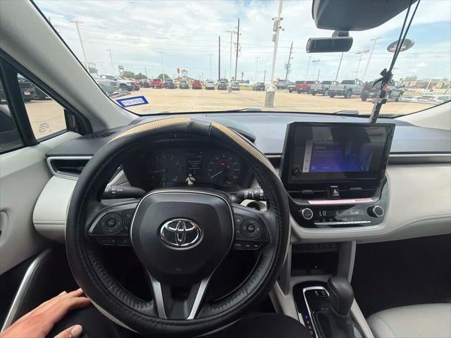 2024 Toyota Corolla Cross LE