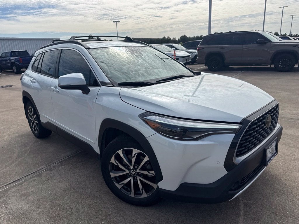 2024 Toyota Corolla Cross XLE