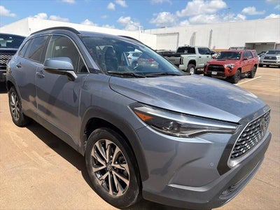 2023 Toyota Corolla Cross XLE