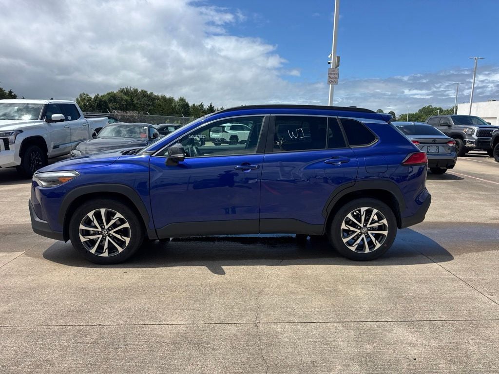 2025 Toyota Corolla Cross XLE