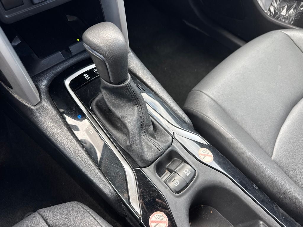 2025 Toyota Corolla Cross XLE