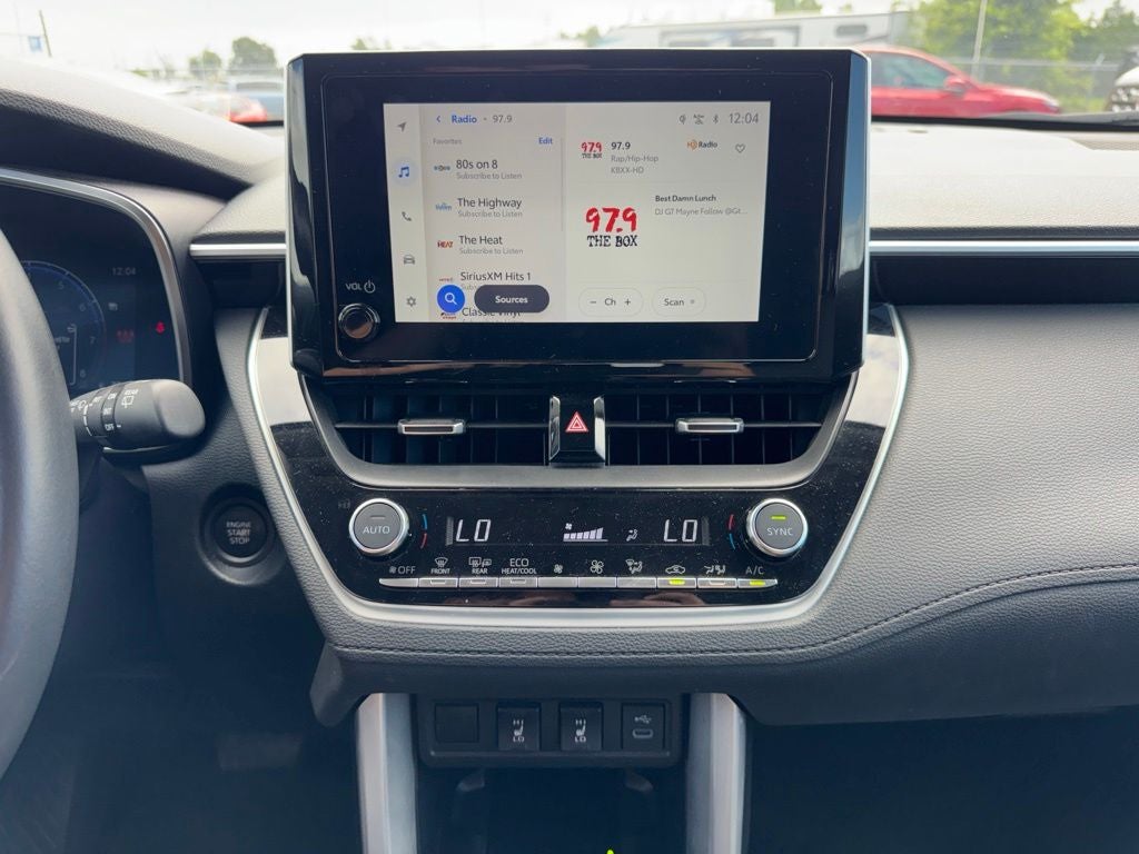 2025 Toyota Corolla Cross XLE