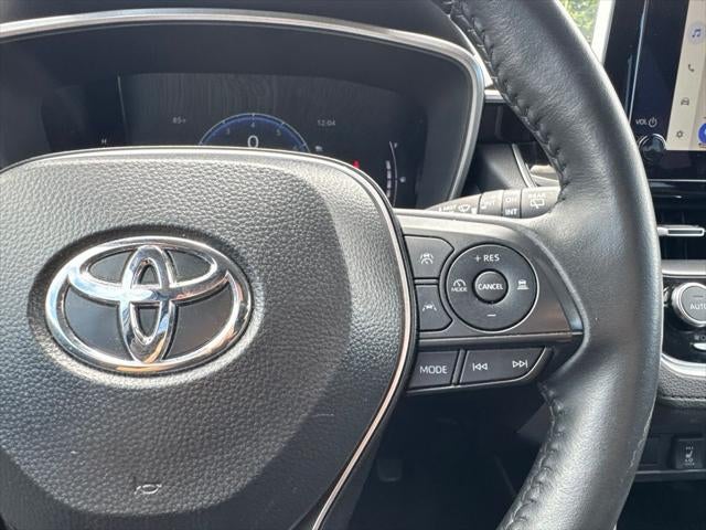 2025 Toyota Corolla Cross XLE