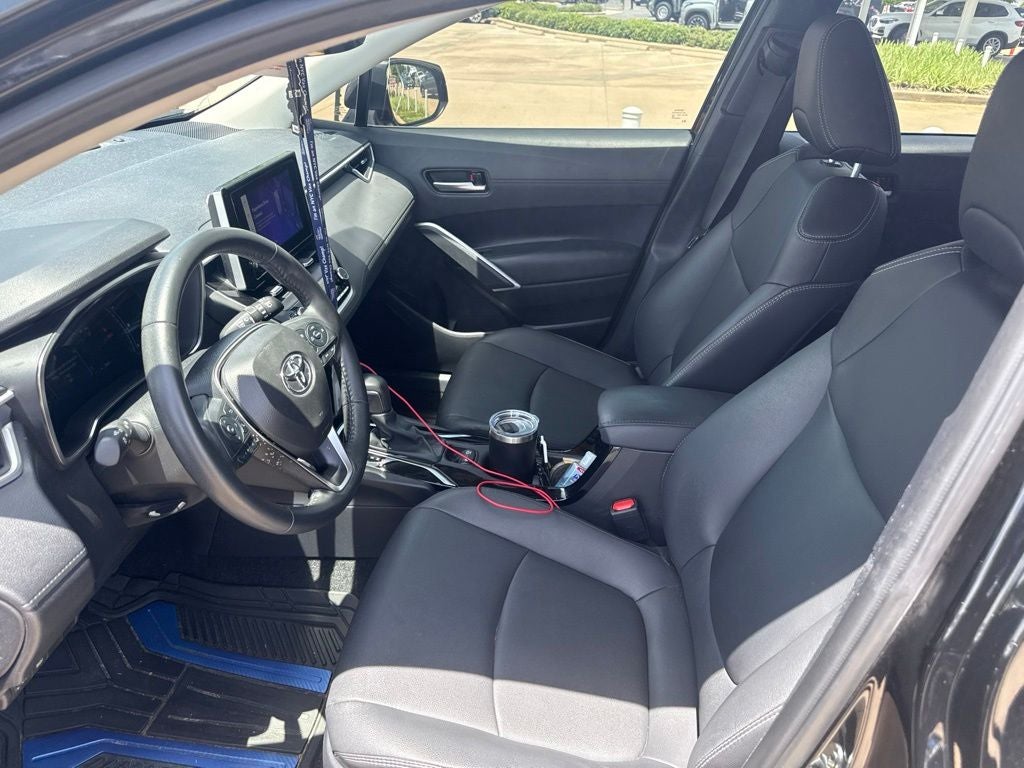 2024 Toyota Corolla Cross XLE