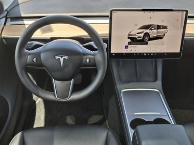2024 Tesla Model Y Long Range
