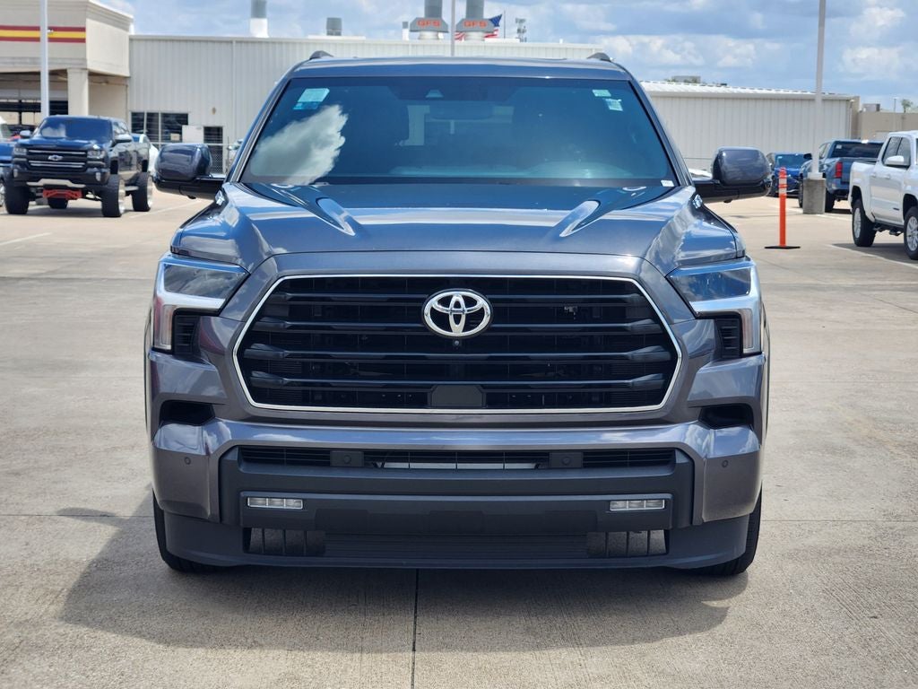 2025 Toyota Sequoia SR5