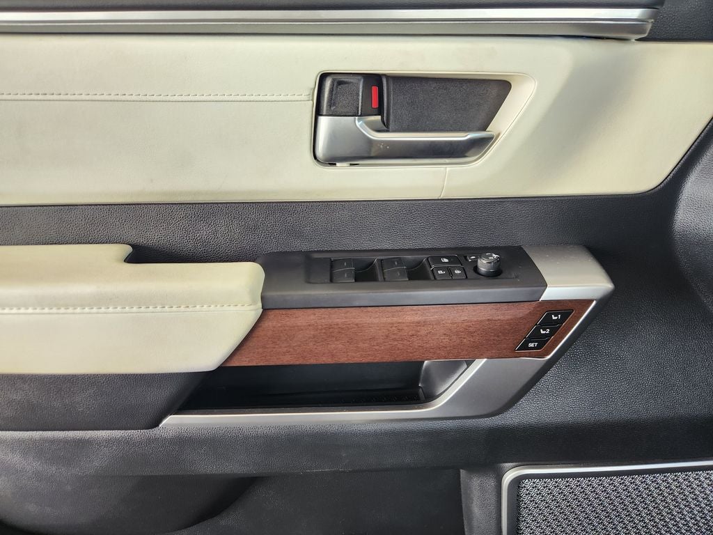 2023 Toyota Sequoia Capstone