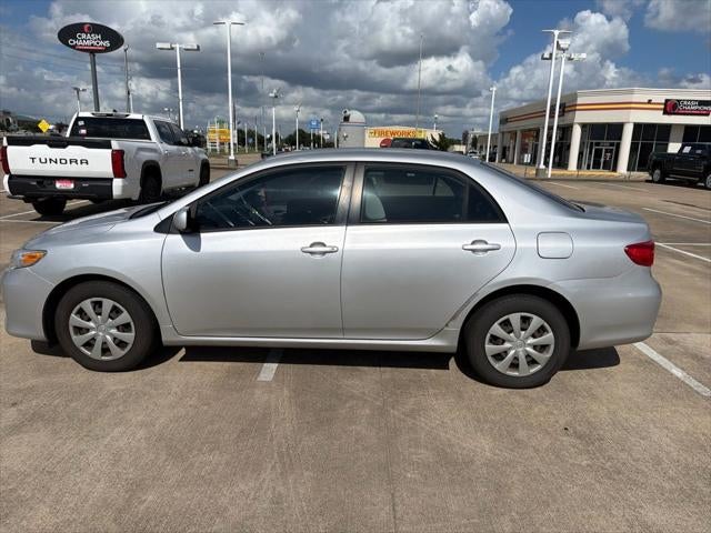 2011 Toyota COROLLA LE