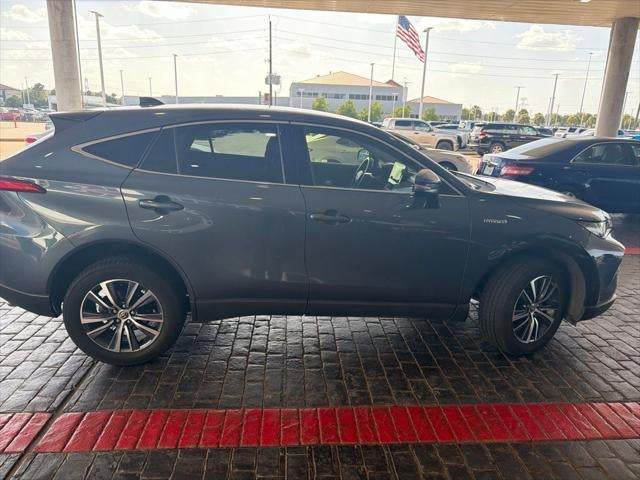 2021 Toyota Venza LE