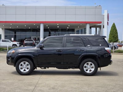 2024 Toyota 4Runner SR5