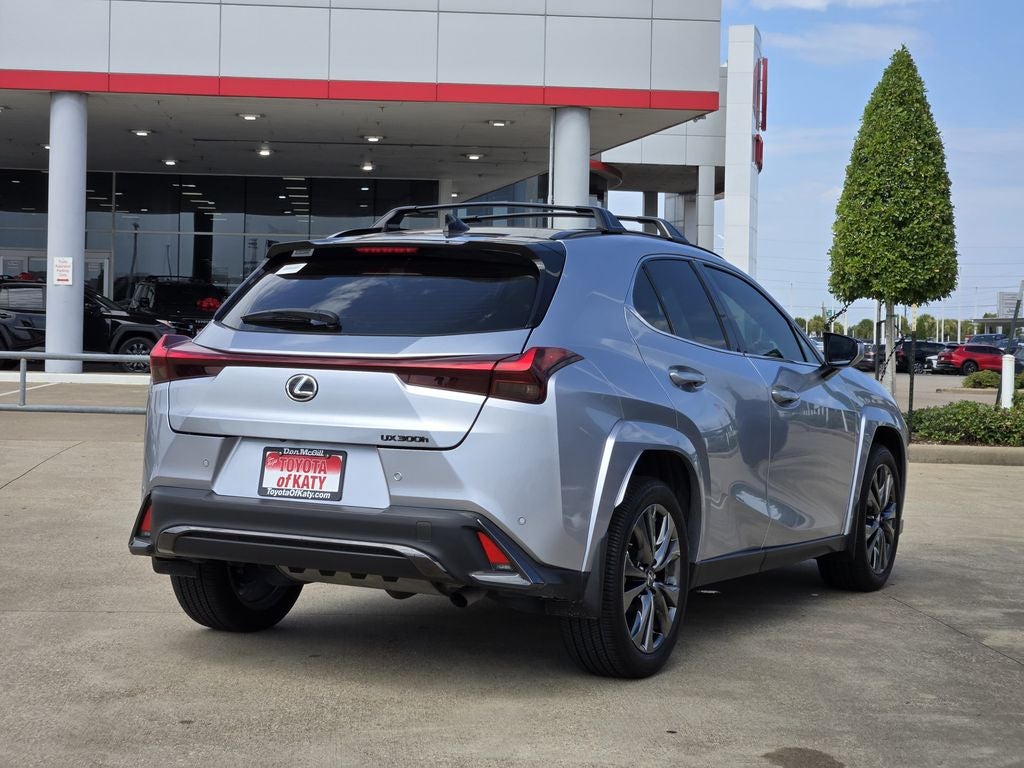 2025 Lexus UX Hybrid 300h F SPORT Design