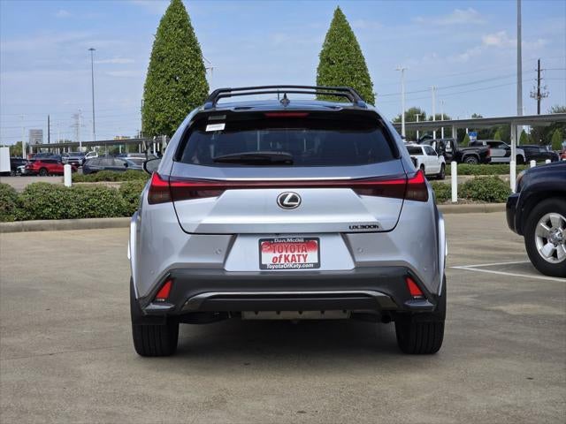 2025 Lexus UX Hybrid 300h F SPORT Design