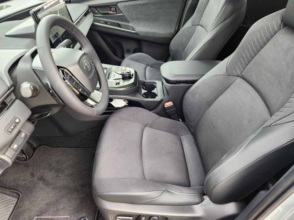 2026 Toyota C-HR XSE