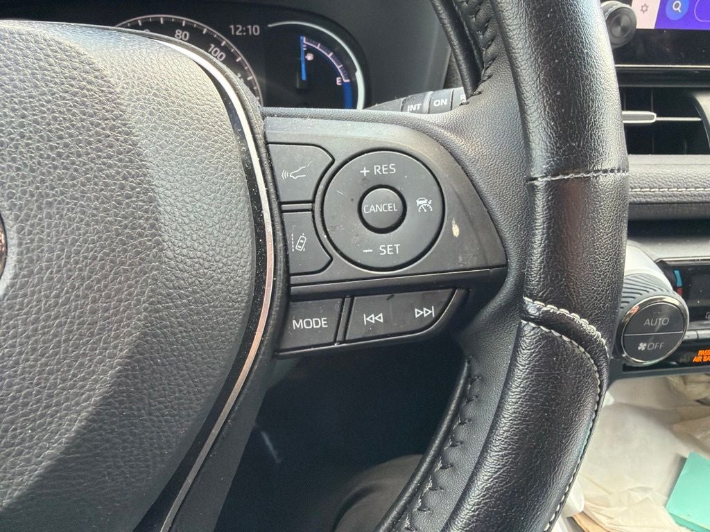 2025 Toyota RAV4 Hybrid XLE Premium