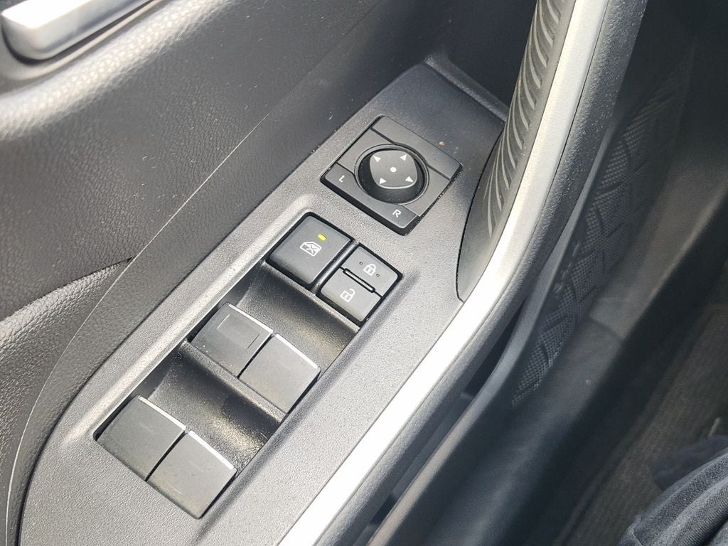 2025 Toyota RAV4 Hybrid XLE Premium