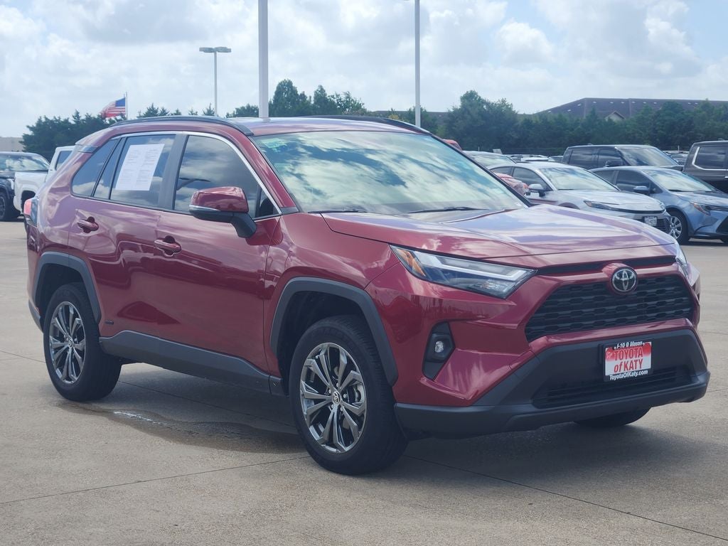 2025 Toyota RAV4 Hybrid XLE Premium