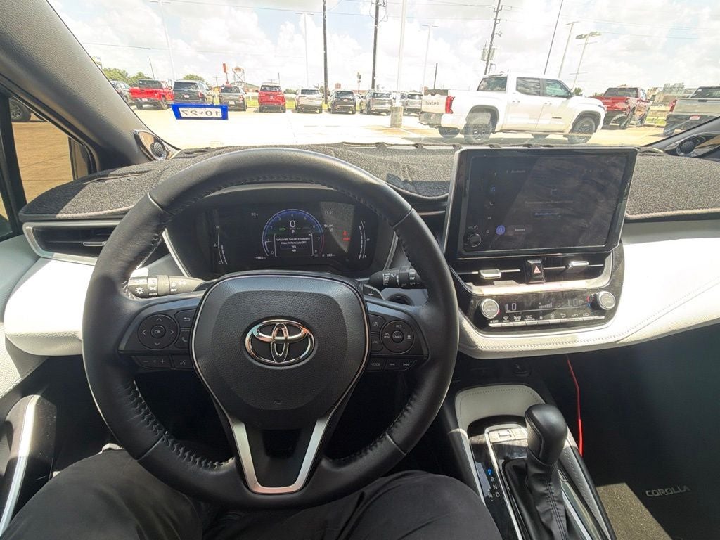 2025 Toyota Corolla Hatchback XSE