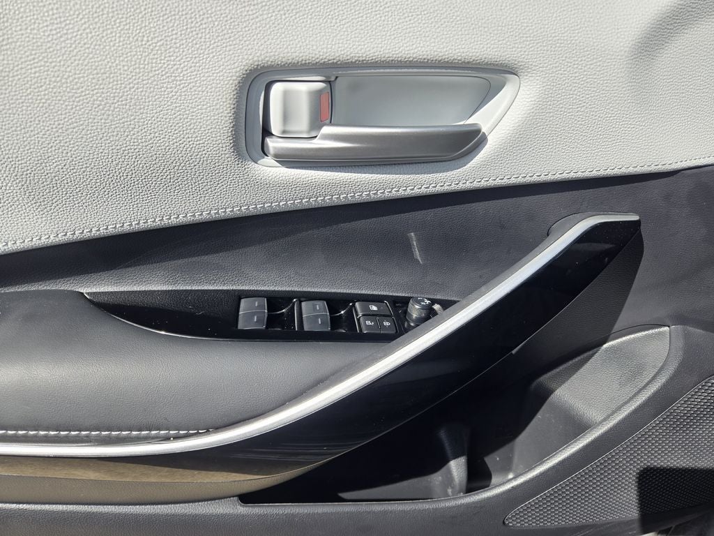 2025 Toyota Corolla Hatchback XSE