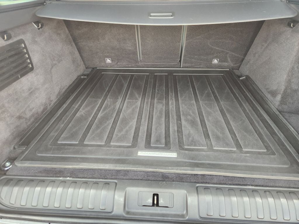 2022 Land Rover Range Rover Sport HSE Silver Edition