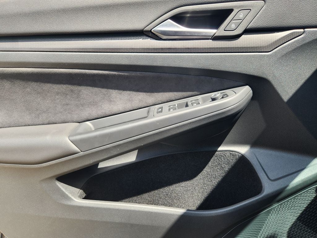 2024 Volkswagen Golf GTI SE