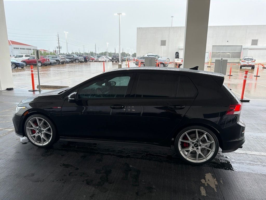 2024 Volkswagen Golf GTI SE